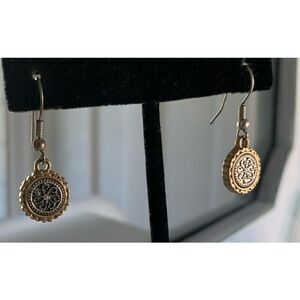 Dainty Vintage Two-tone Pendant earrings, Unmarked